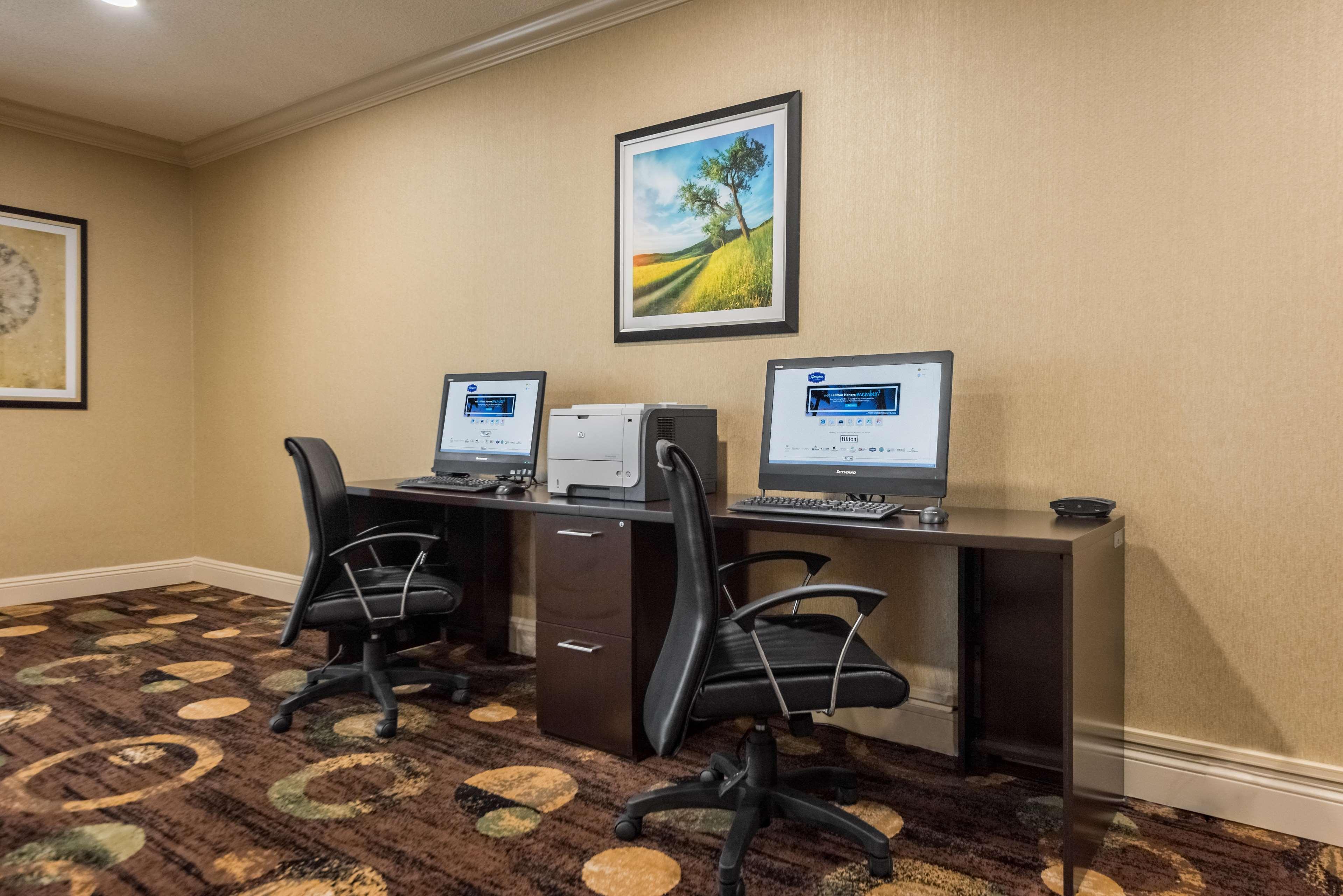 Hampton Inn Меридиан Экстерьер фото