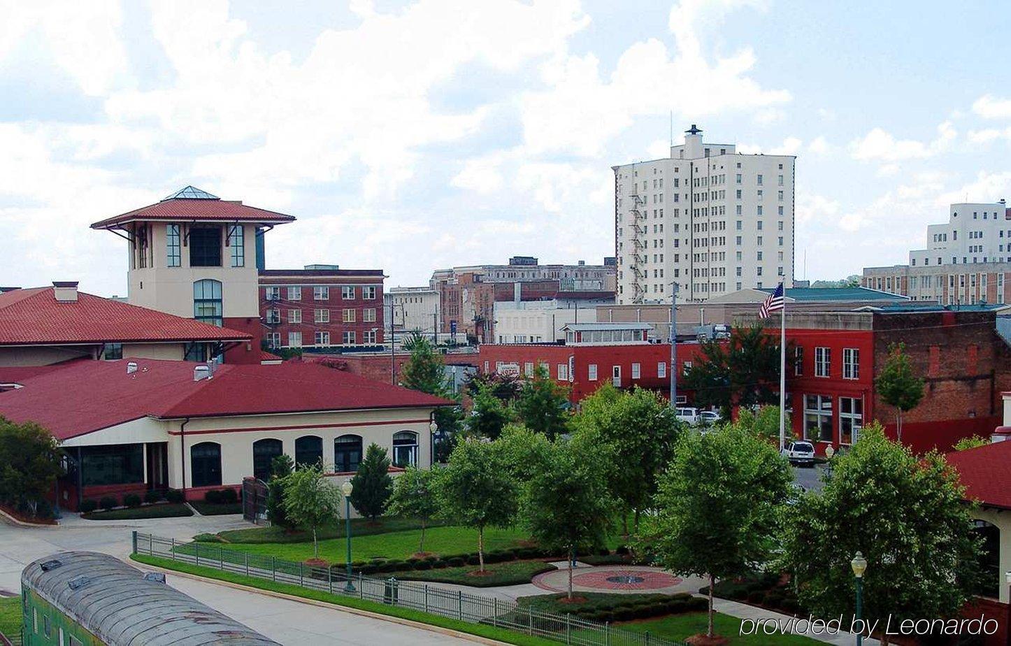 Hampton Inn Меридиан Удобства фото
