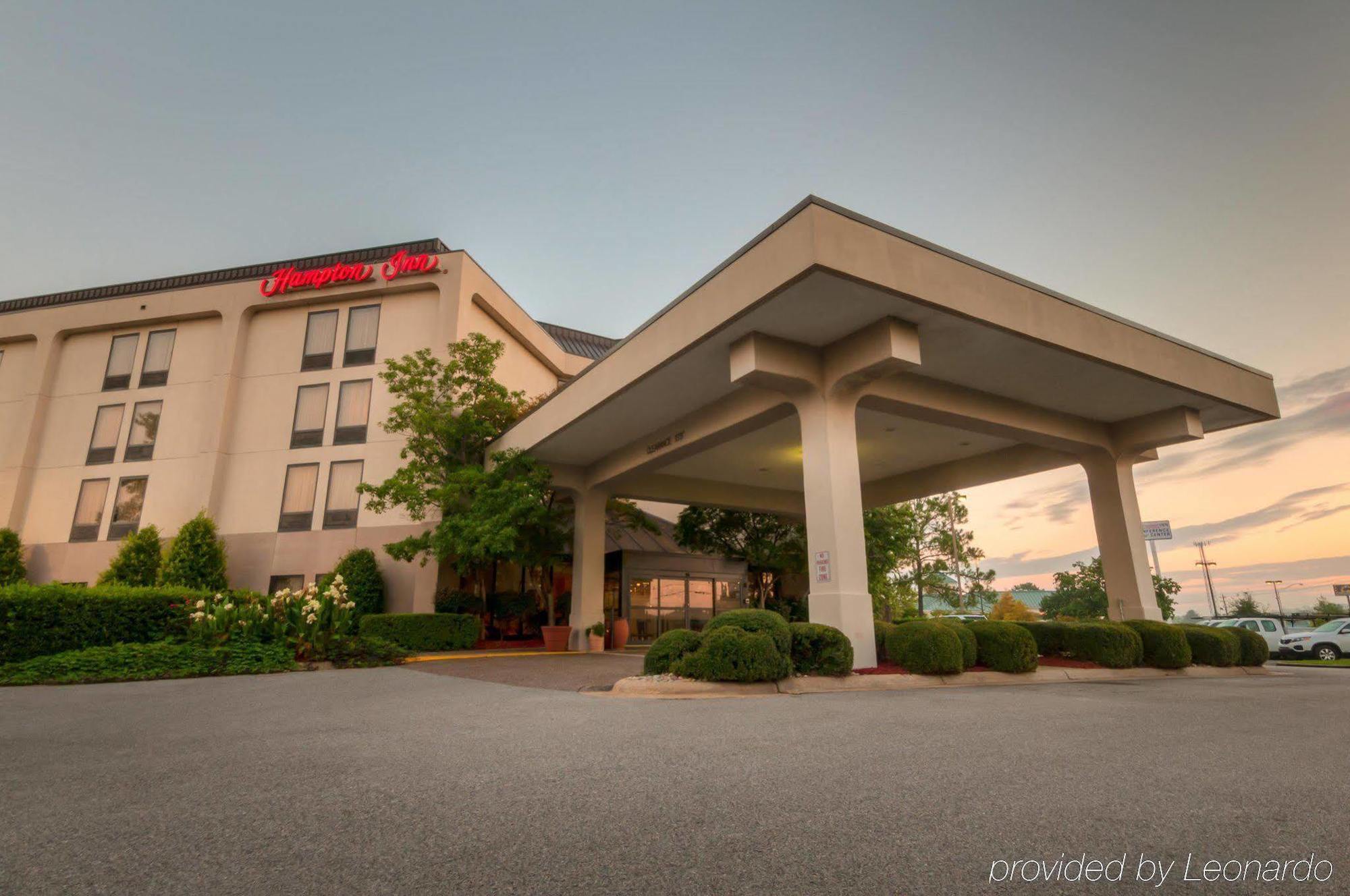 Hampton Inn Меридиан Экстерьер фото